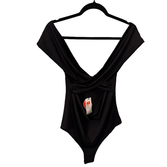 Cider Women’s Off The Shoulder Black Bodysuit Cross Back Sz XL NWT - Picture 2 of 13